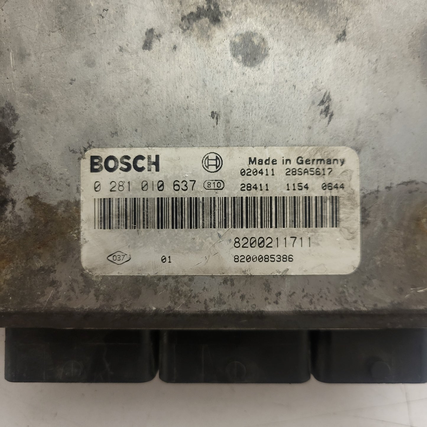 RENAULT LAGUNA ECU / 0281010637 / 8200211711 / 8200085386 / BOSCH
