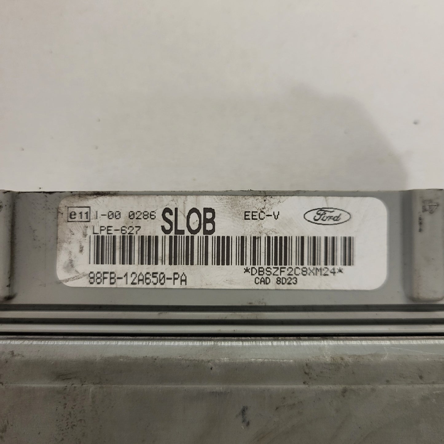 Ford ECU / 98FB-12A650-PA / LPE-627 / SLOB / 98FB12A650PA / EEC-V