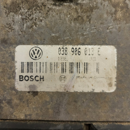 VW SEAT ECU / 038906013E / 0281001689 / BOSCH