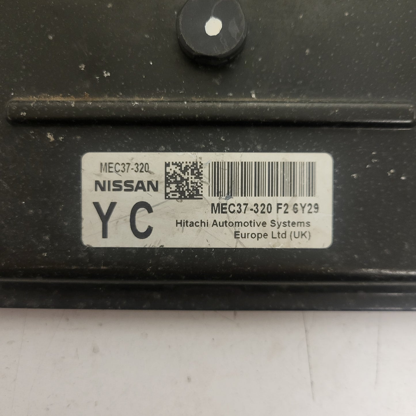 NISSAN MICRA ECU / MEC37-320 / YC / HITACHI