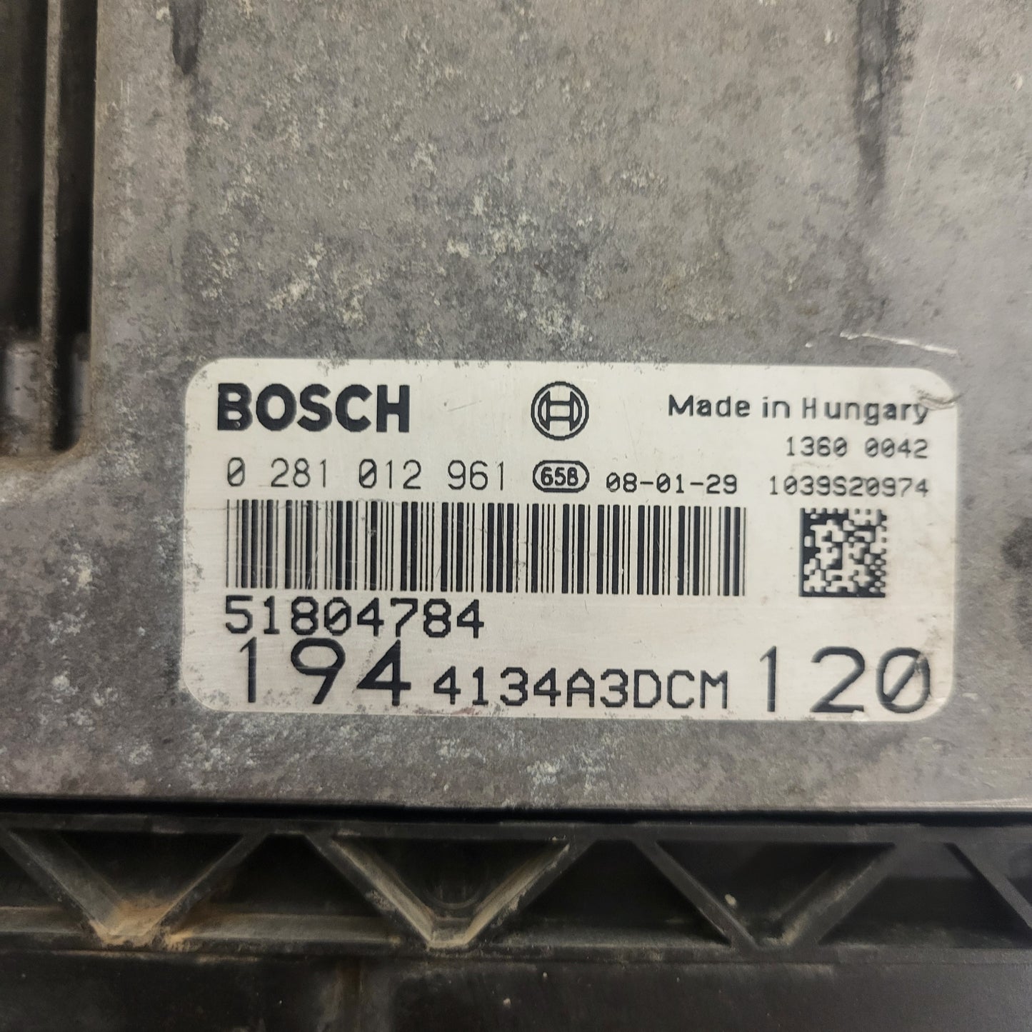 Fiat Croma 1.9 ECU / 0281012961 / 51804784 / / BOSCH