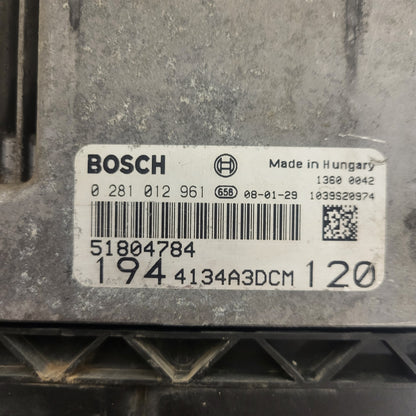 Fiat Croma 1.9 ECU / 0281012961 / 51804784 / / BOSCH