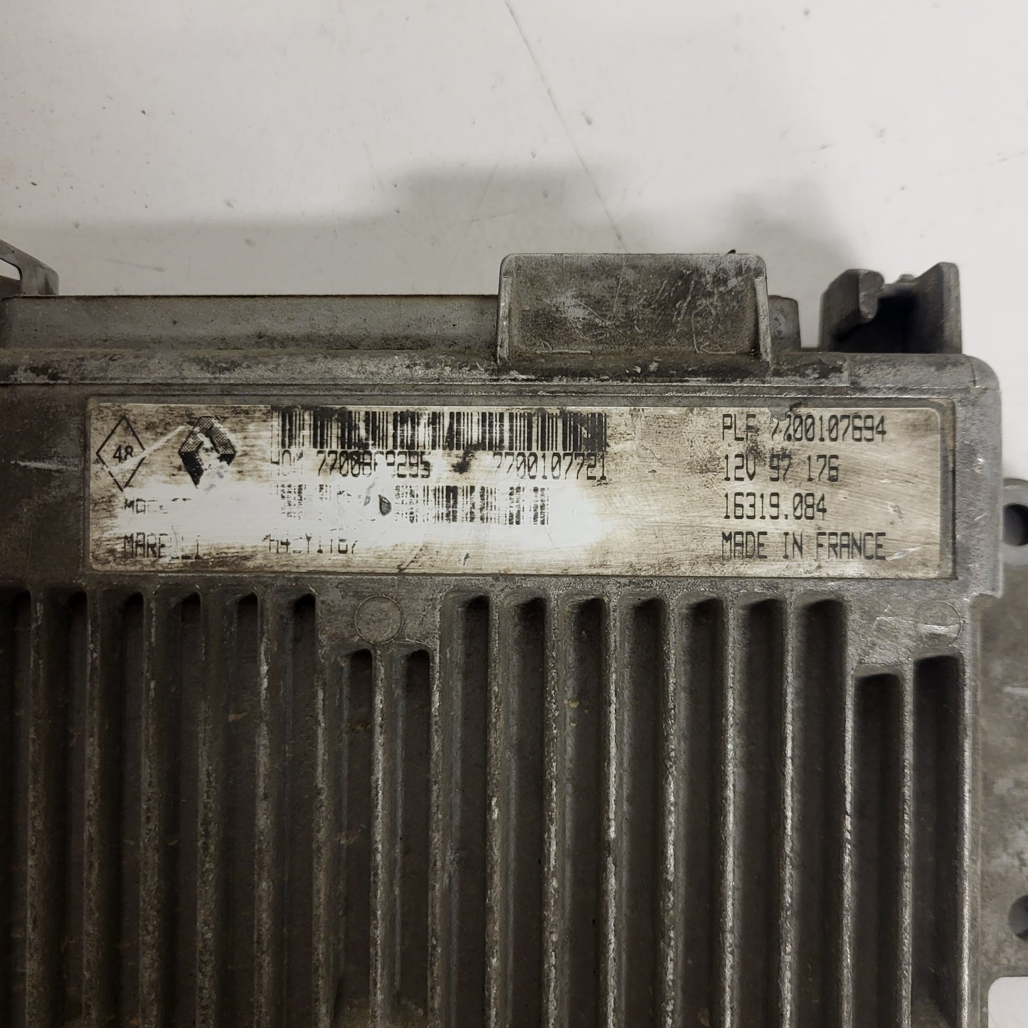 RENAULT ECU / 7700868295 / 7700107721 / 7700107694 / 16319.084