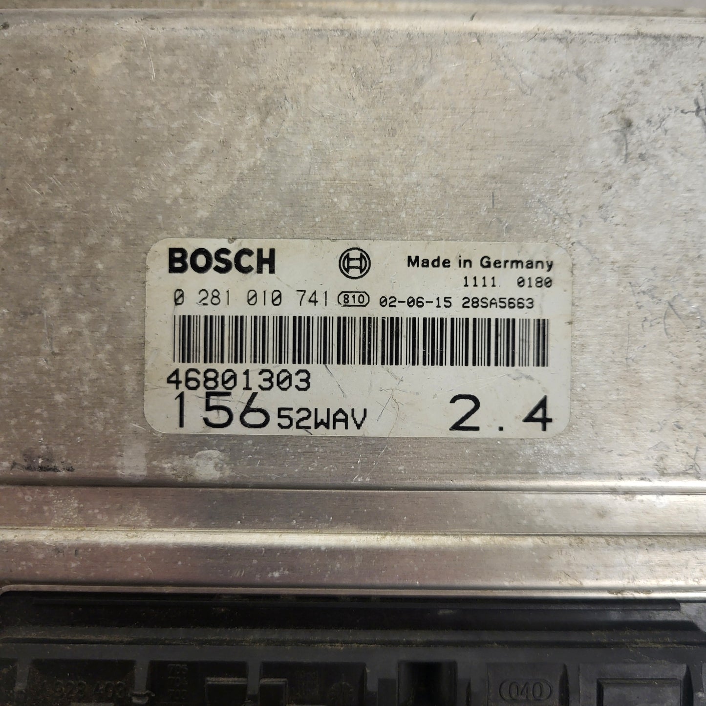 ALFA ROMEO 156 2.4 ECU / 0281010741 / 46801303 / BOSCH