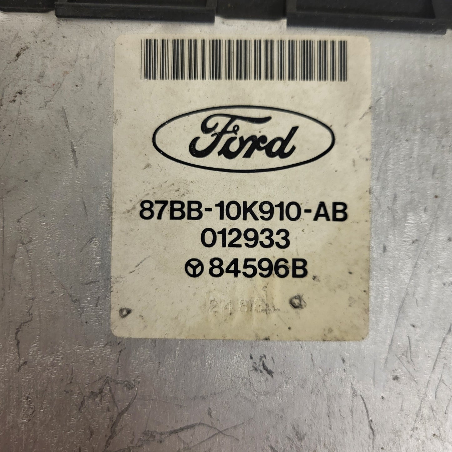 Ford SIERRA ECU / 87BB-10K910-AB / O12933 / 84596B