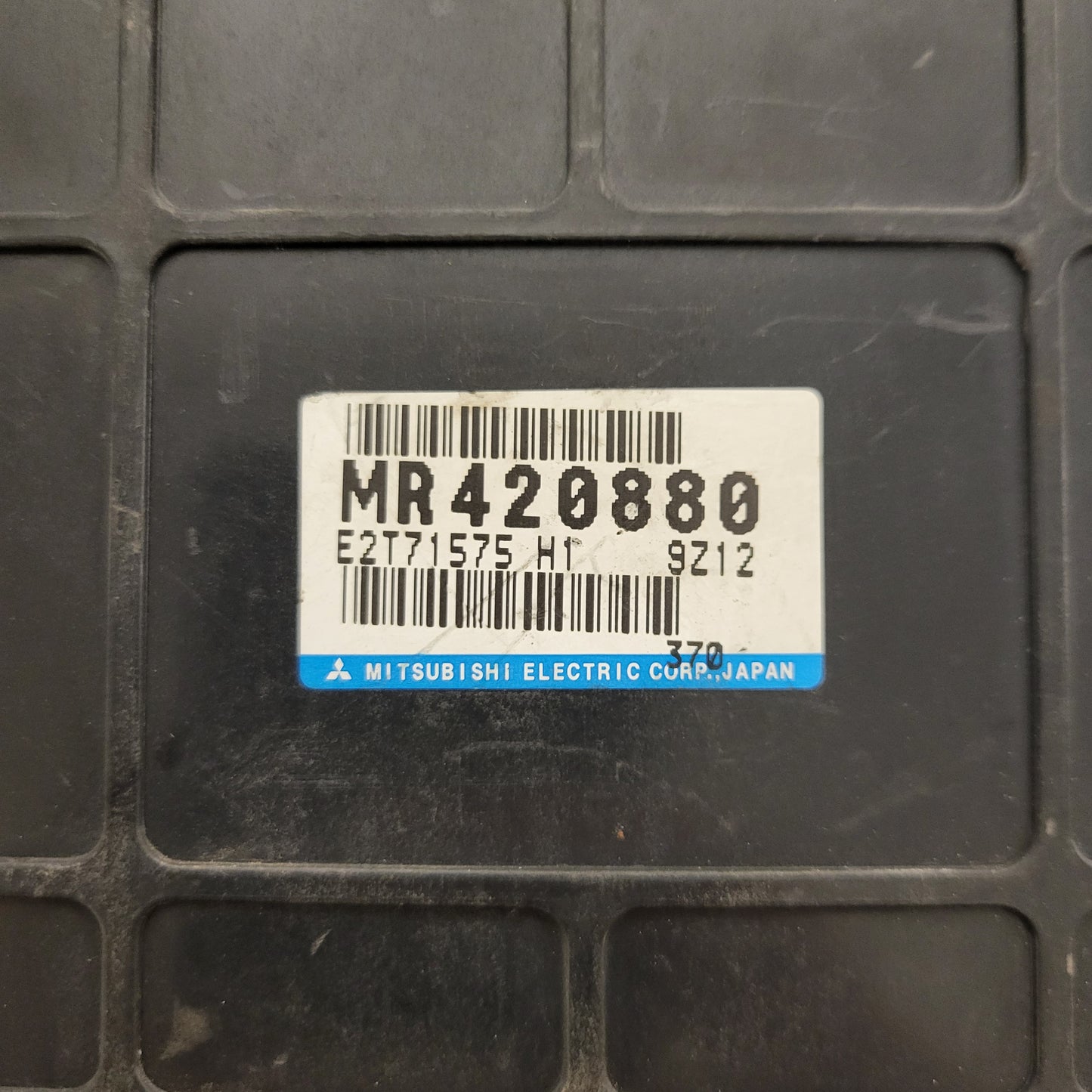 MITSUBISHI PAJERO PININ ECU / MR420880 / E2T71575