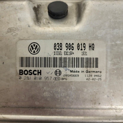 VW SEAT ECU / 038906019HQ / 0281010957 / EDC15P+ / BOSCH