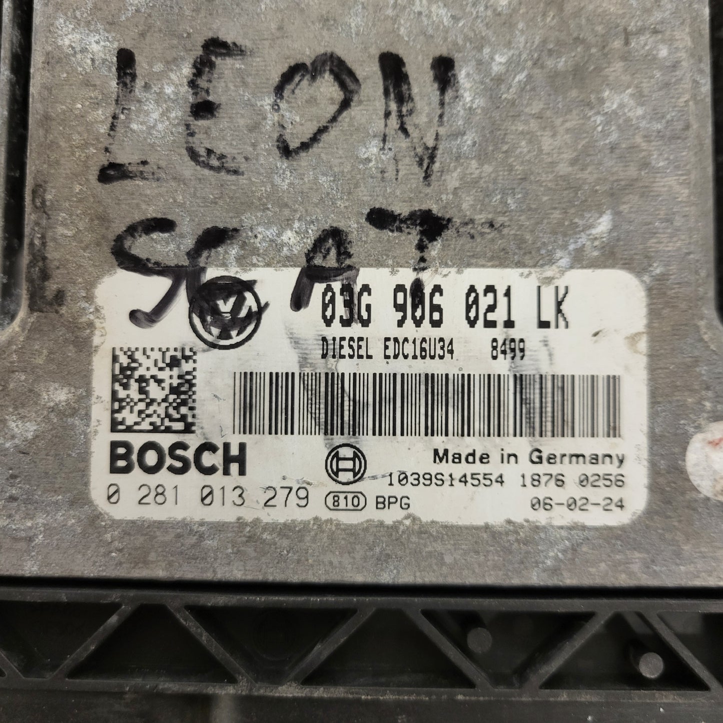 SEAT LEON ECU / 03G906021LK / 0281013279 / EDC16U34 / BOSCH