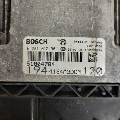 Fiat Croma 1.9 ECU / 0281012961 / 51804784 / / BOSCH