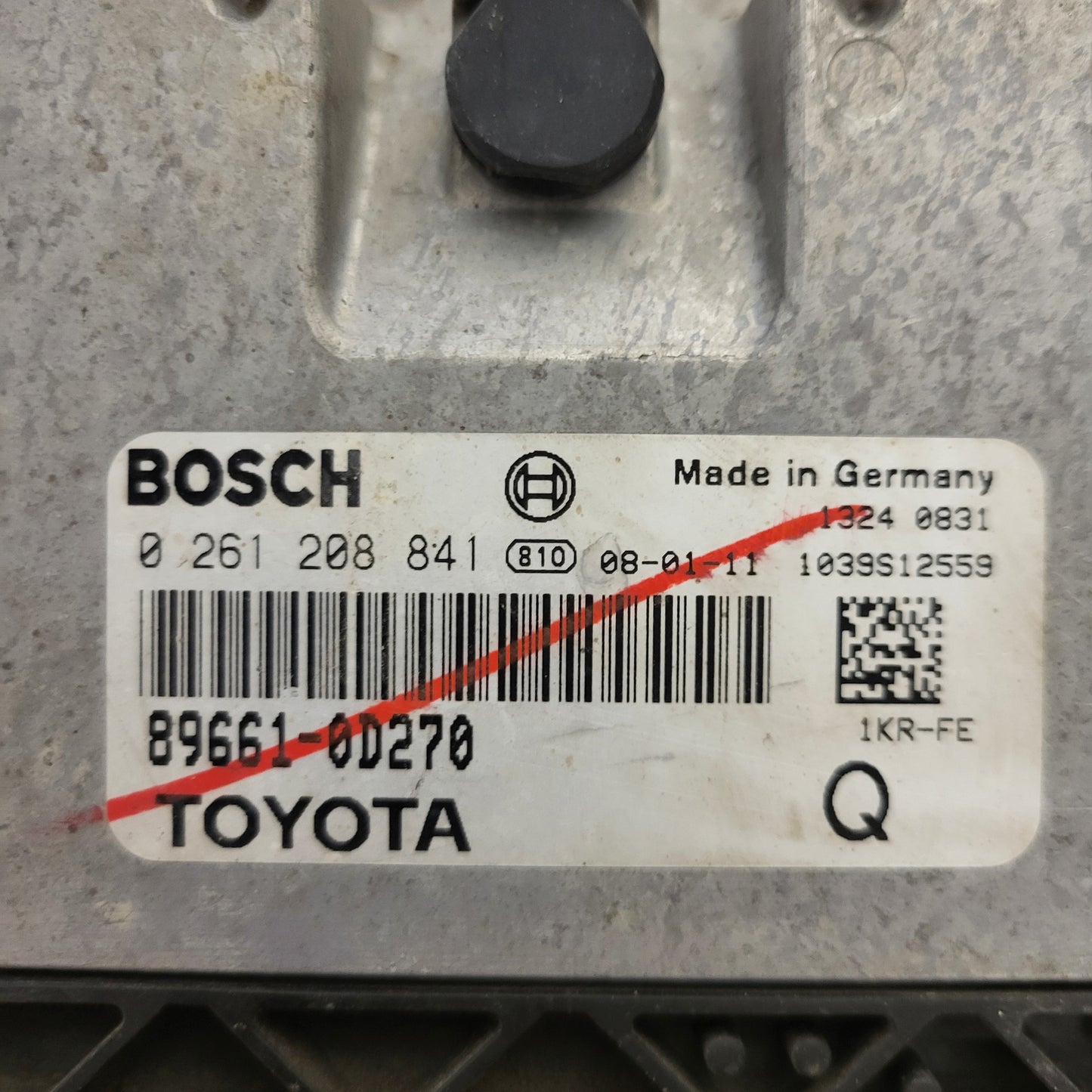 TOYOTA YARIS 1KR-FE ECU / 0261208841 / 89661-0D270 / BOSCH