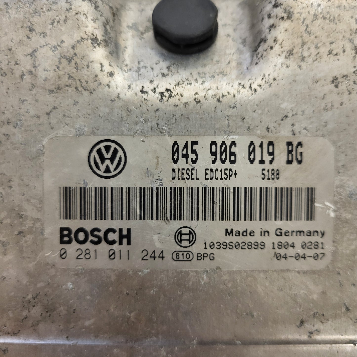 VW ŠKODA ECU / 045906019BG / 0281011244 / EDC15P+ / BOSCH