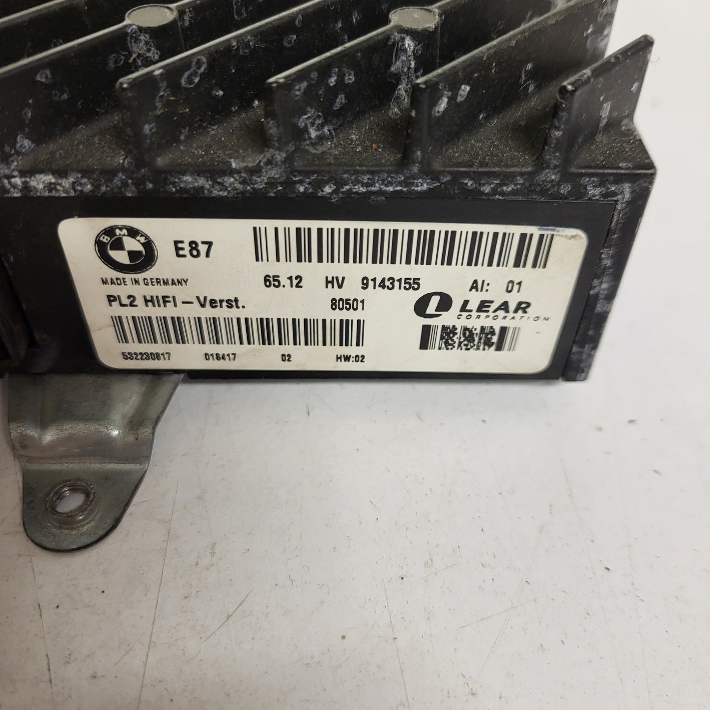 BMW 1 E87 RADIO AMPLIFIER ECU / 532230817 / PL2 HIFI / 9143155 / LEAR