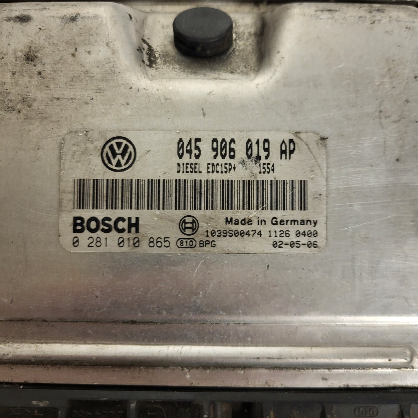 VW GOLF POLO ECU / 045906019AP / 0281010865 / EDC15P+ / BOSCH