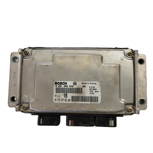 Peugeot Citroen ECU / 0261206246 / M7.4.4 / 9637838780 / BOSCH
