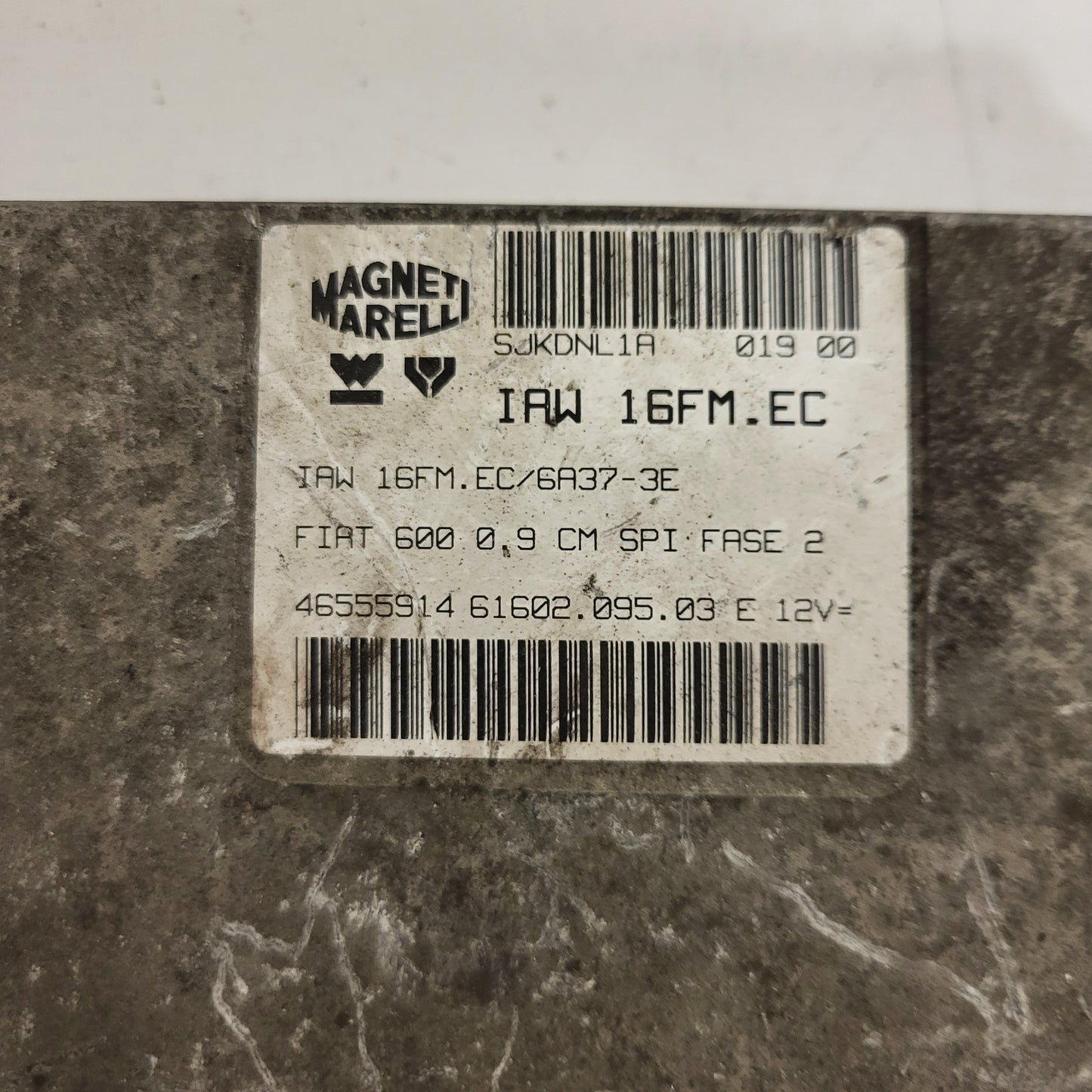 FIAT 600 SEICENTO ECU / IAW 16FM.EC / 46555914 / 61602.095.03 / MAGNETI MARELLI