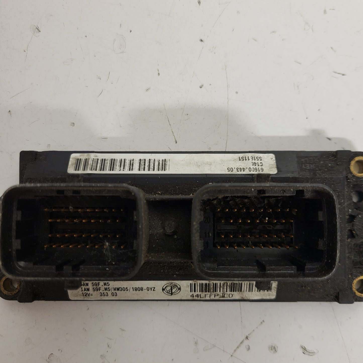 FIAT PUNTO ECU / IAW 59F.M5 / 55181151 / HW305 / MAGNETI MARELLI