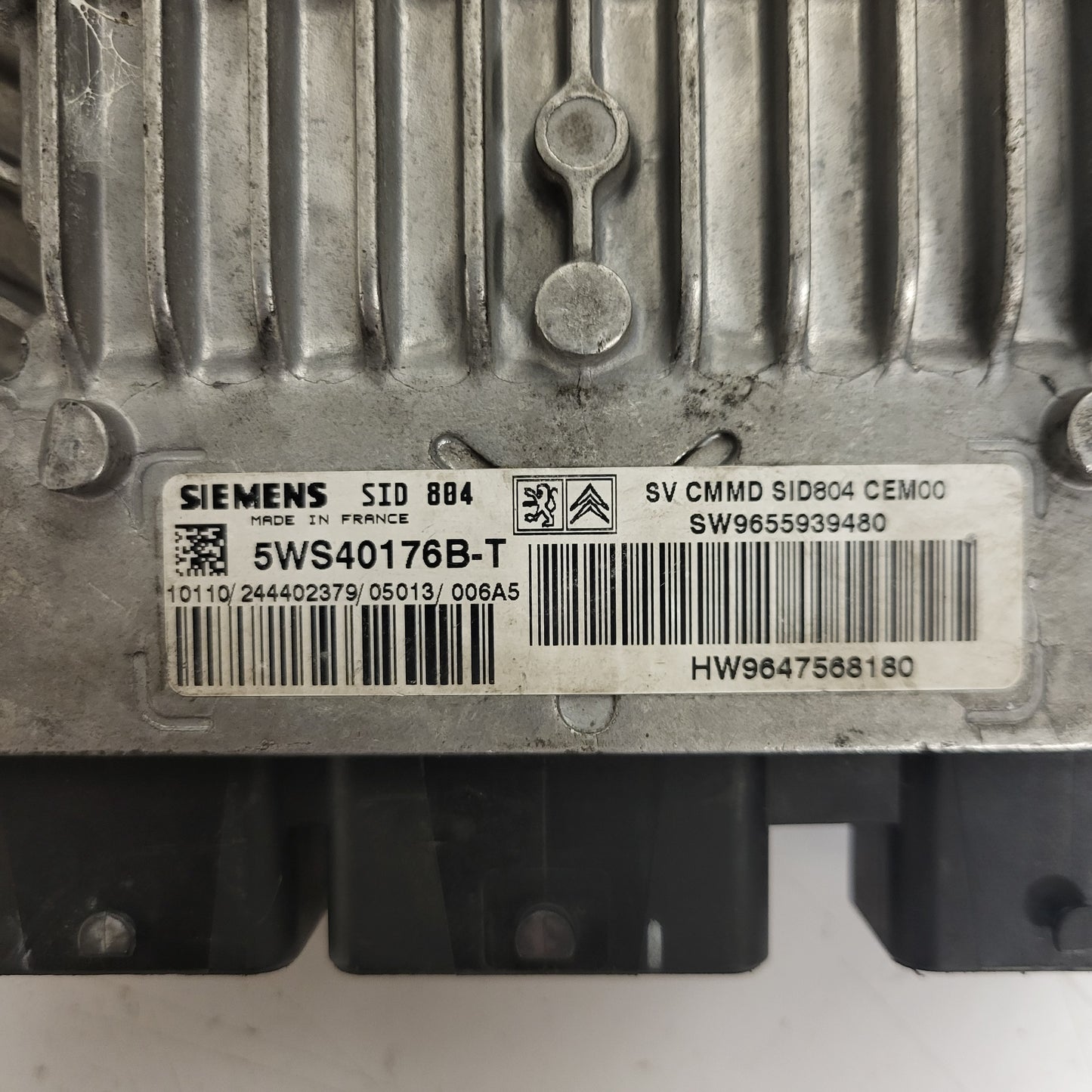 CITROEN C3 ECU / 5WS40176B-T / SID804 / SW 9655939480 / HW 9647568180 / SIEMENS