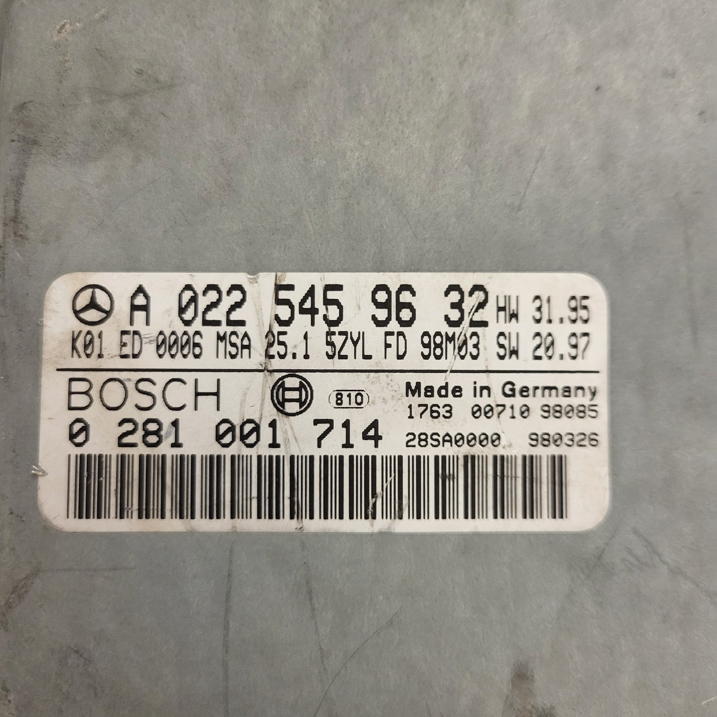 MERCEDES E W202 ECU / A0225459632 / 0281001714 / BOSCH