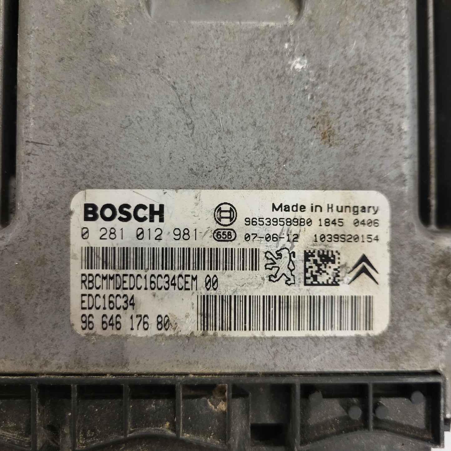 Peugeot Citroen ECU / 0281012981 / 9664617680 / 9653958980 / EDC16C34 / BOSCH