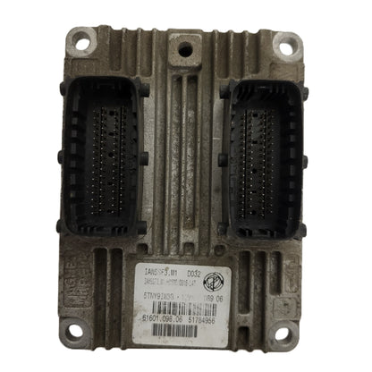 FIAT PUNTO ECU / IAW 5SF3.M1 / 51784956 / HW300 / MAGNETI MARELLI