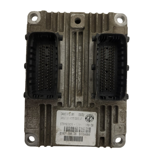 FIAT PUNTO ECU / IAW 5SF3.M1 / 51784956 / HW300 / MAGNETI MARELLI