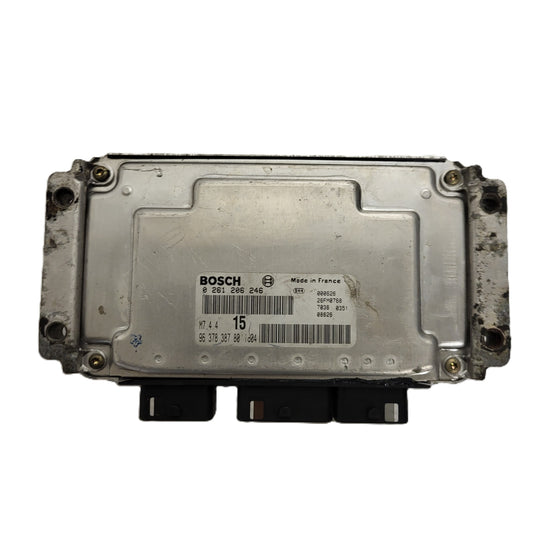 Peugeot Citroen ECU / 0261206246 / M7.4.4 / 9637838780 / BOSCH