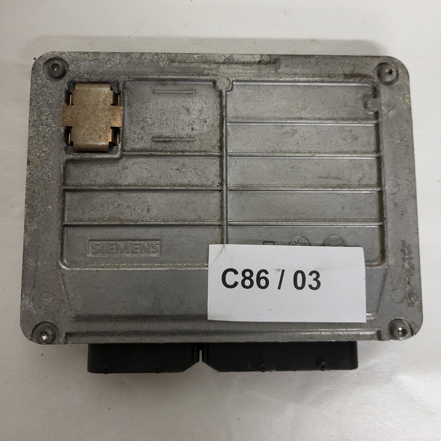 ŠKODA FABIA ECU / 047906033C / 5WP44199 07 / SIMOS 3PA / SIEMENS