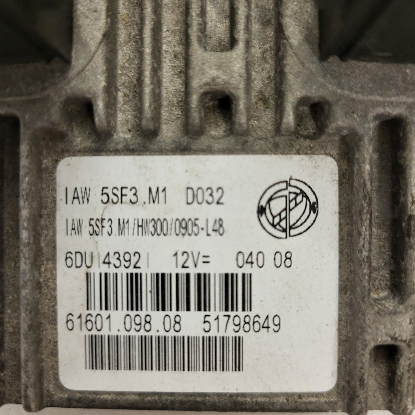 FIAT GRANDE PUNTO ECU / IAW 5SF3.M1 / 51798649 / 61601.098.08 / HW300 / MAGNETI MARELLI