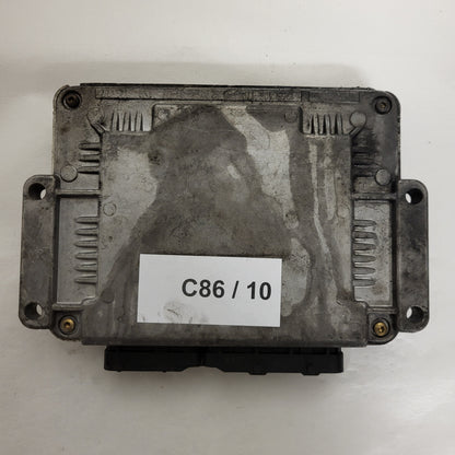 RENAULT KANGOO ECU / 0281010502 / 8200118522 / HOM820085921 / BOSCH