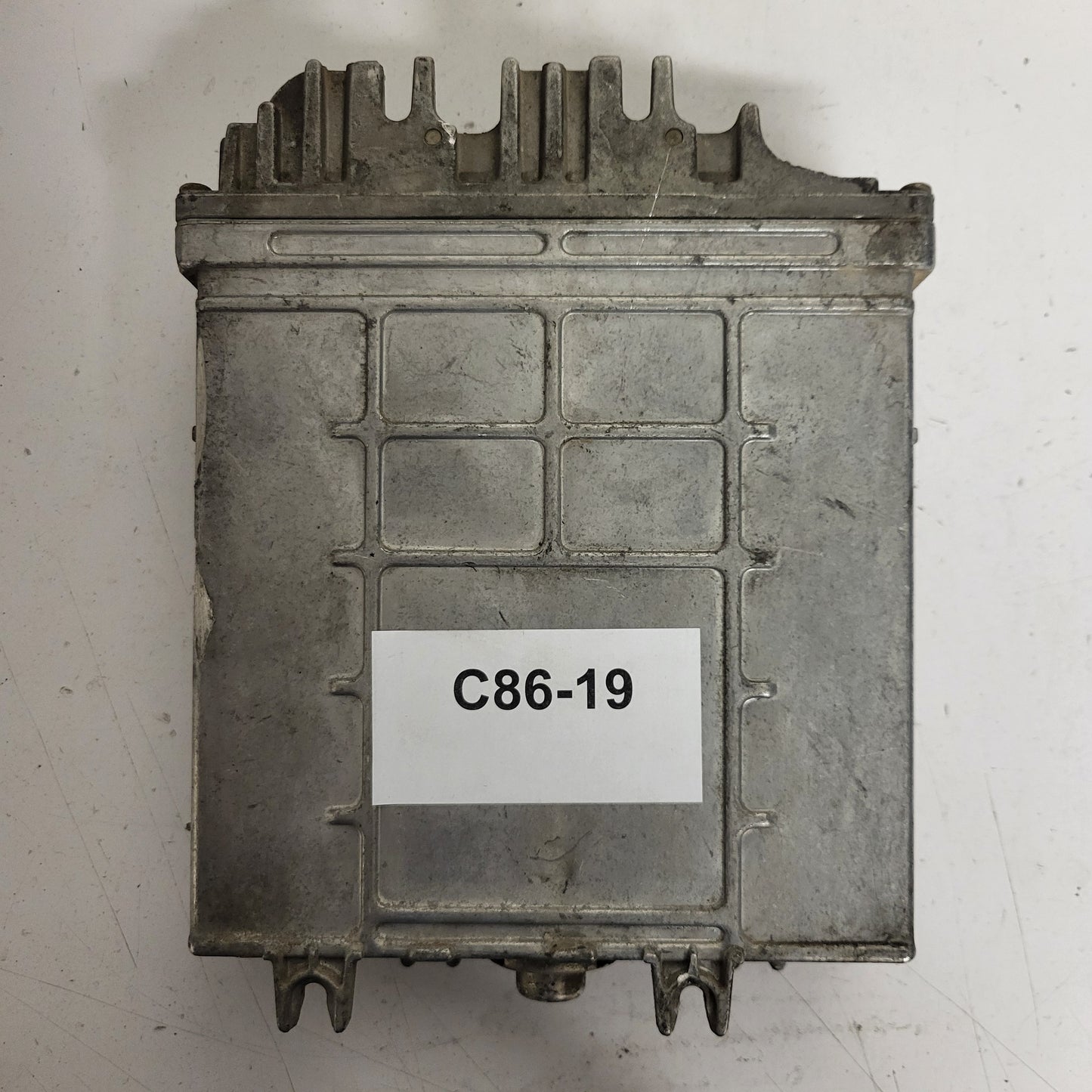 Renault ECU / 0281001809 / 7700110647 / 7700105953 / BOSCH
