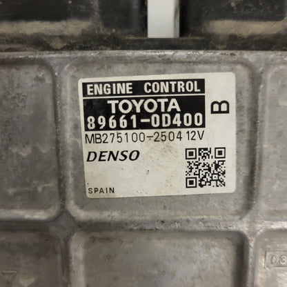 TOYOTA YARIS ECU / 89661-0D400 / MB275100-2504 / DENSO