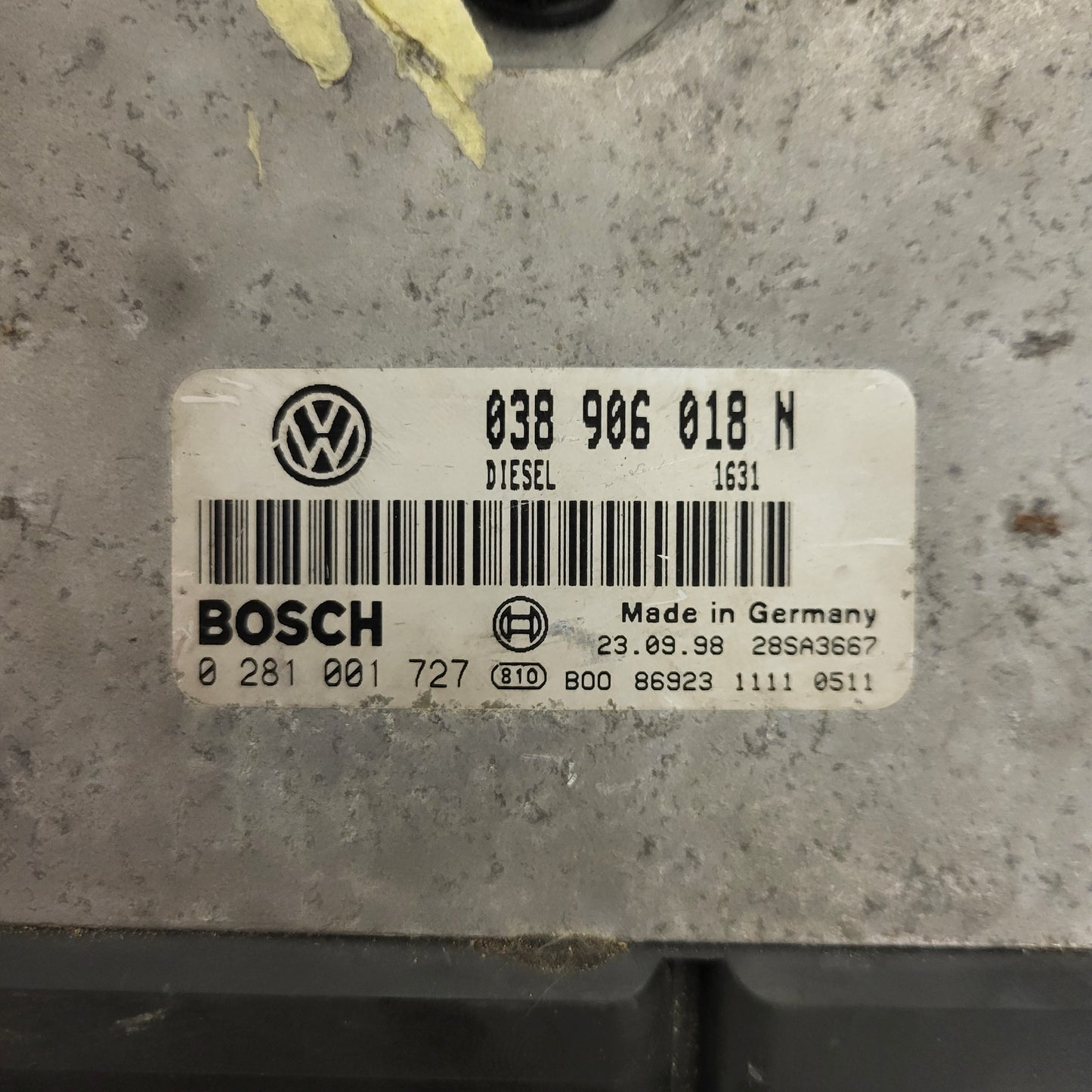 VW PASSAT ECU / 038906018N / 0281001727 / BOSCH