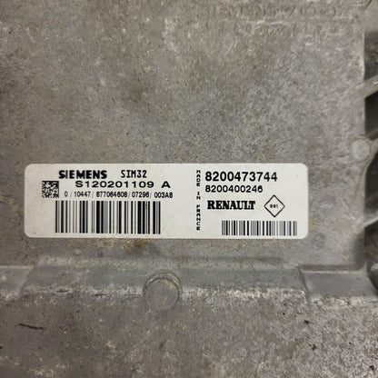 RENAULT ECU / S120201109A / SIM32 / 8200473744 / 8200400246 / SIEMENS