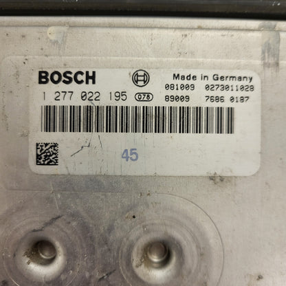 BMW X5 E70 3.0D ECU / 1277022195 / 0273011028 / BOSCH