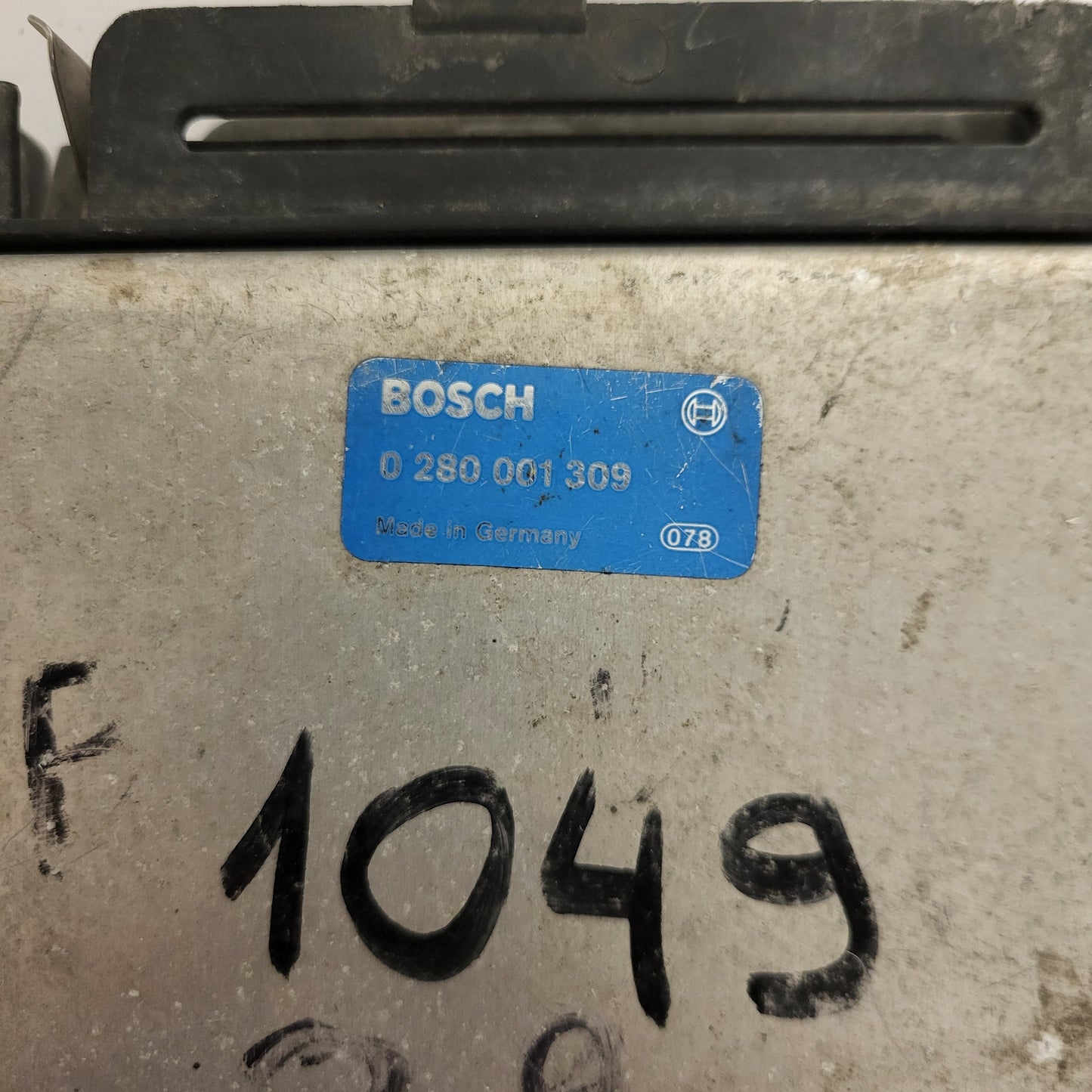 BMW E30 320i ECU / 0280001309 / BOSCH
