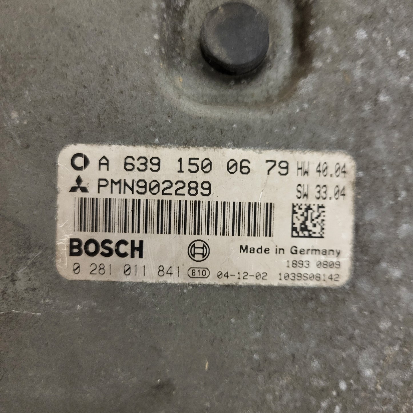 SMART FORFOUR ECU / A6391500679 / 0281011841 / BOSCH