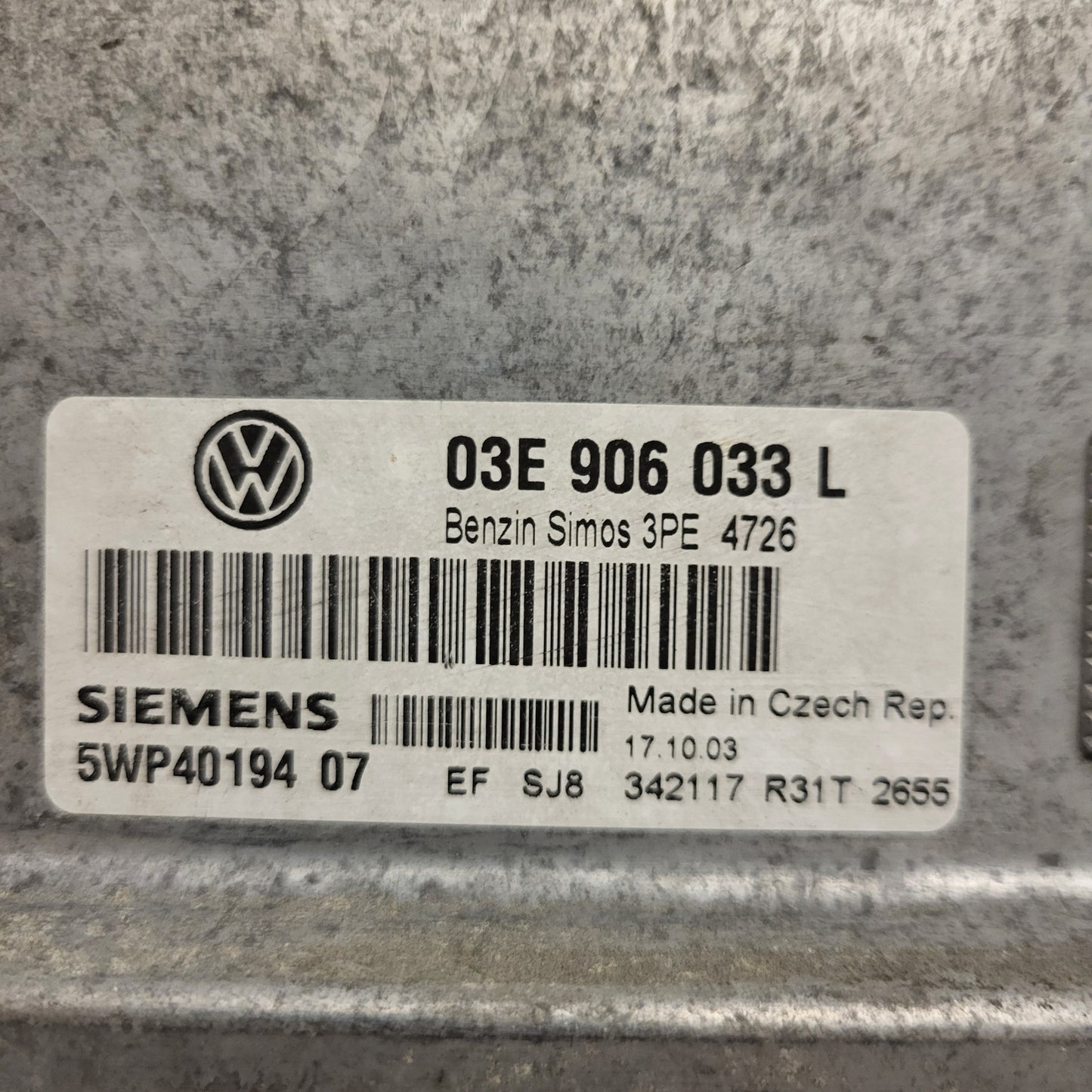 VW POLO ECU / 03E906033L / 5WP40194 07 / SIMOS 3PE / BOSCH