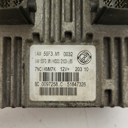 FIAT GRANDE PUNTO ECU / IAW 5SF3.M1 / 51847326 / HW300 / MAGNETI MARELLI