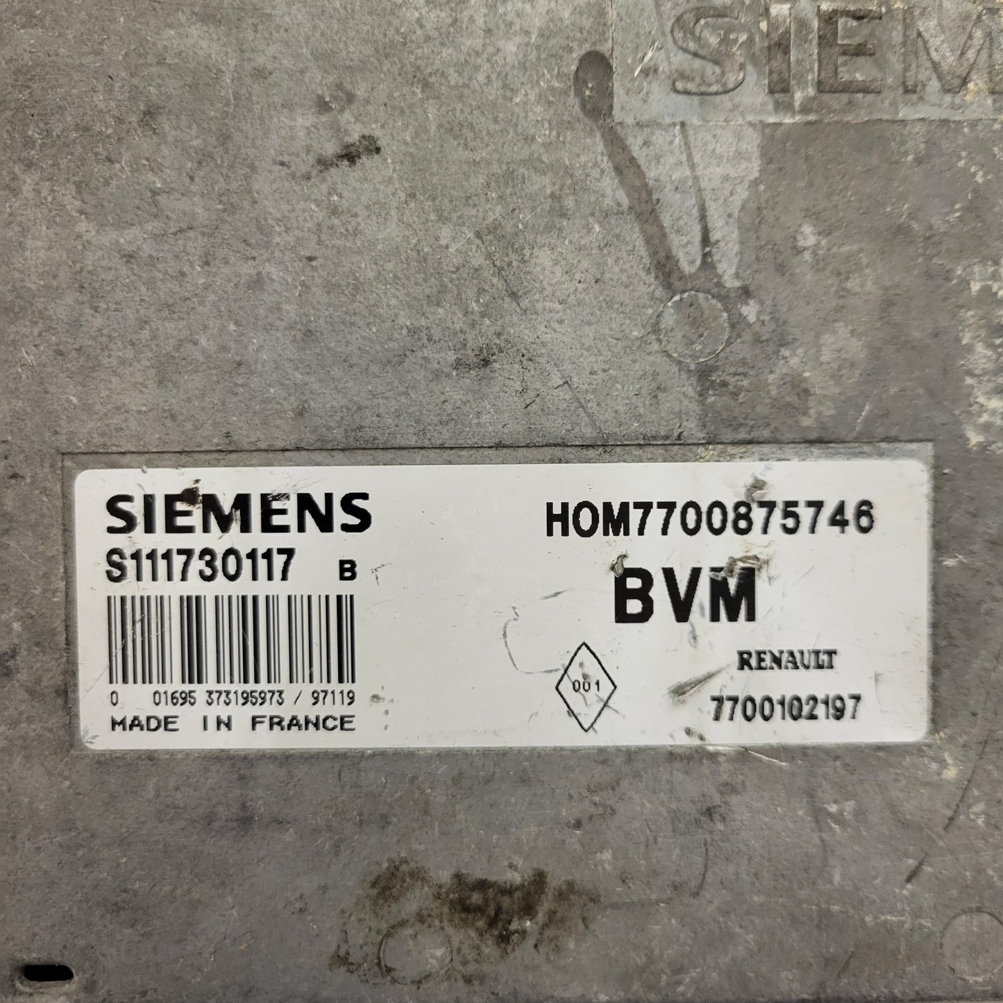 RENAULT CLIO ECU / S111730117 / S111730117B / HOM7700875746 / 7700102197 / SIEMENS
