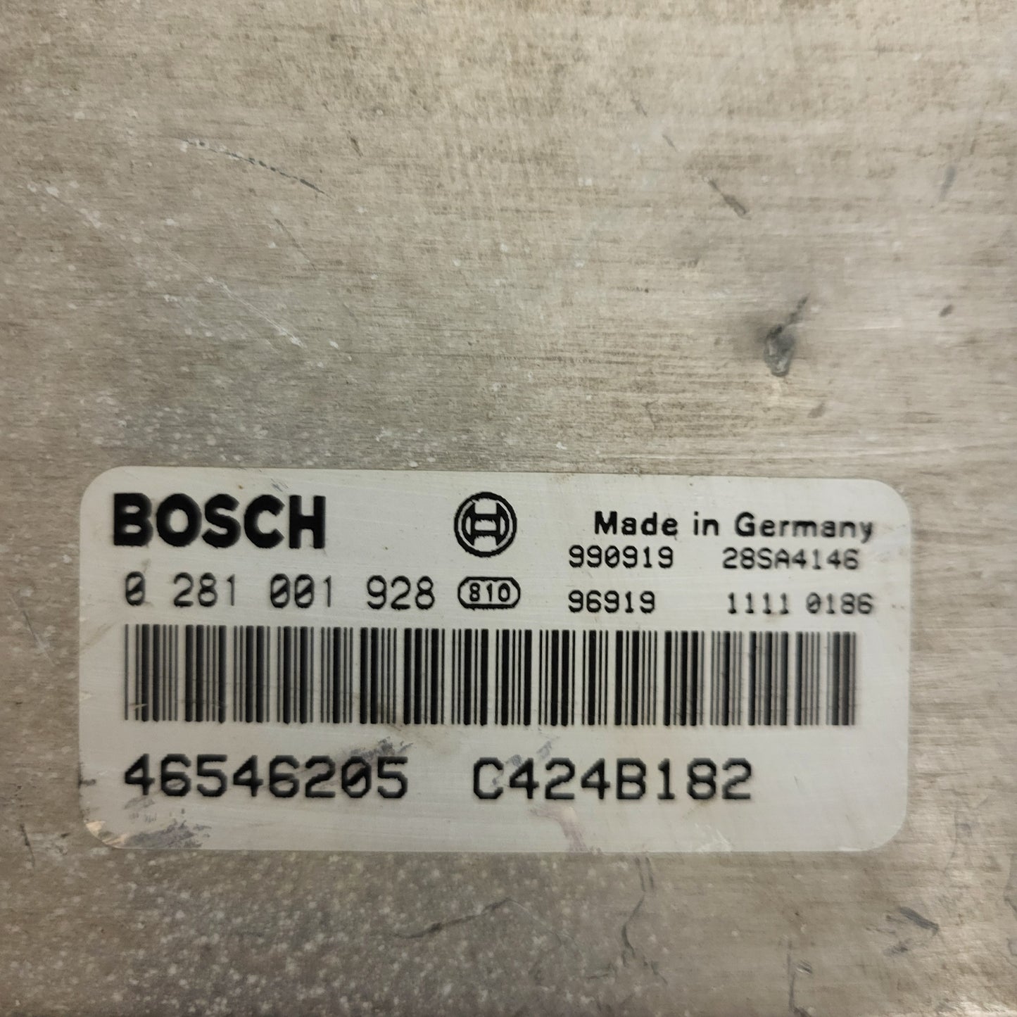 Fiat BRAVO ECU / 0281001928 / 46546205 / C424B182 / BOSCH