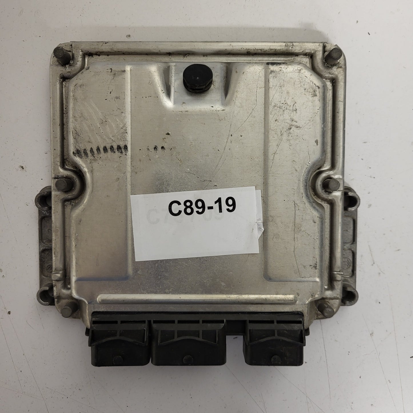 CITROEN XSARA ECU / 0281011084 / 9647693180 / EDC15C2 / BOSCH