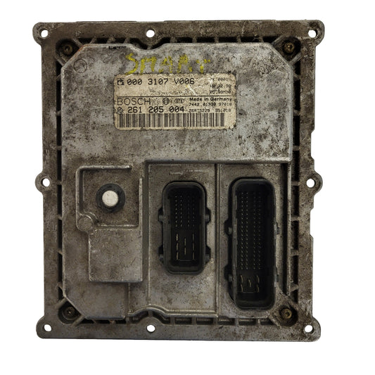 SMART FORTWO ECU / 0261205004 / 0003107V006 / HW 32.98 / BOSCH