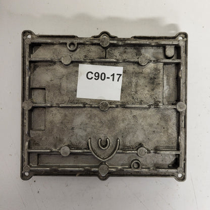 SMART FORTWO ECU / 0261205004 / 0003107V006 / HW 32.98 / BOSCH