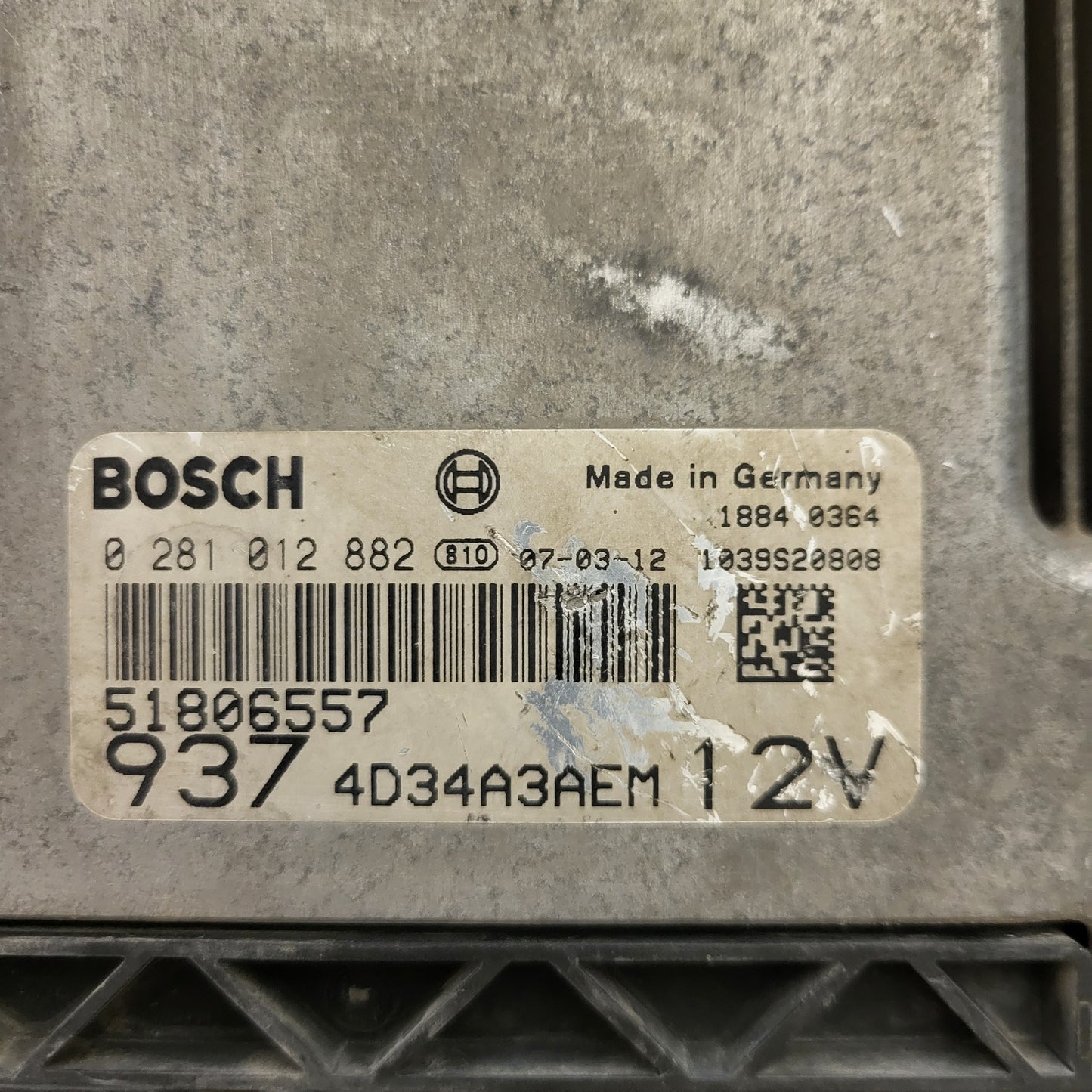 ALFA ROMEO GT  ECU / 0281012882 / 51806557 / BOSCH