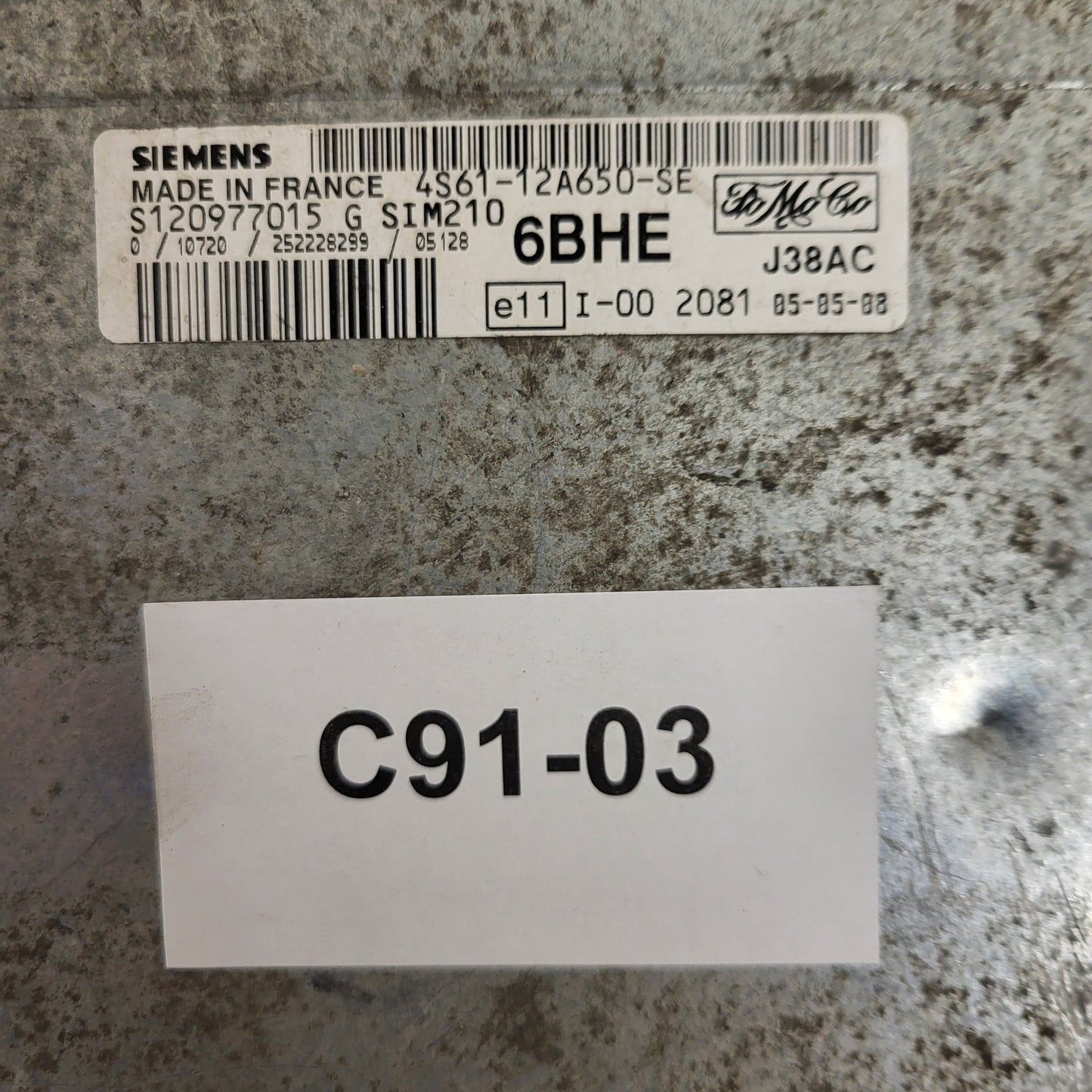 FORD FIESTA ECU / 4S61-12A650-SE / S120977015G / 6BHE / SIM210 / SIEMENS