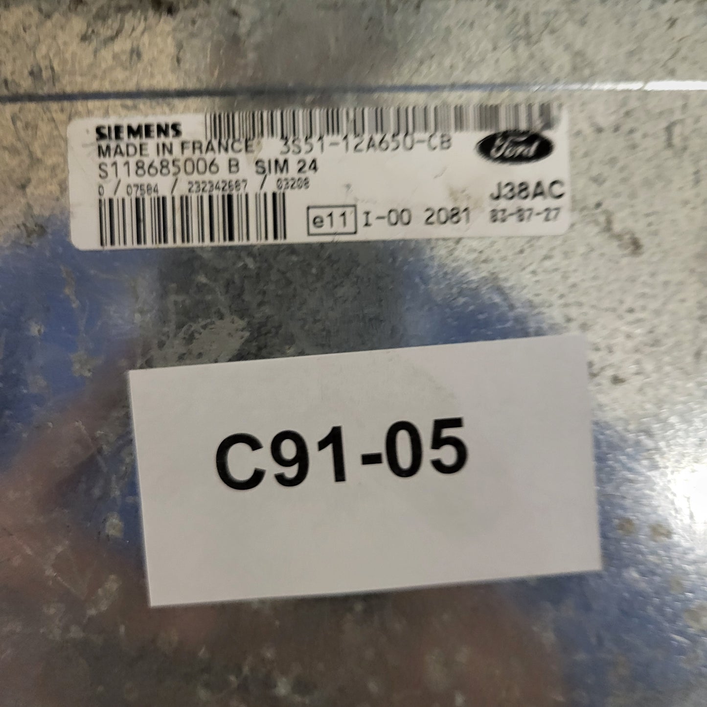 FORD FIESTA ECU / 3S51-12A650-CB / S118685006B / SIM24 / SIEMENS