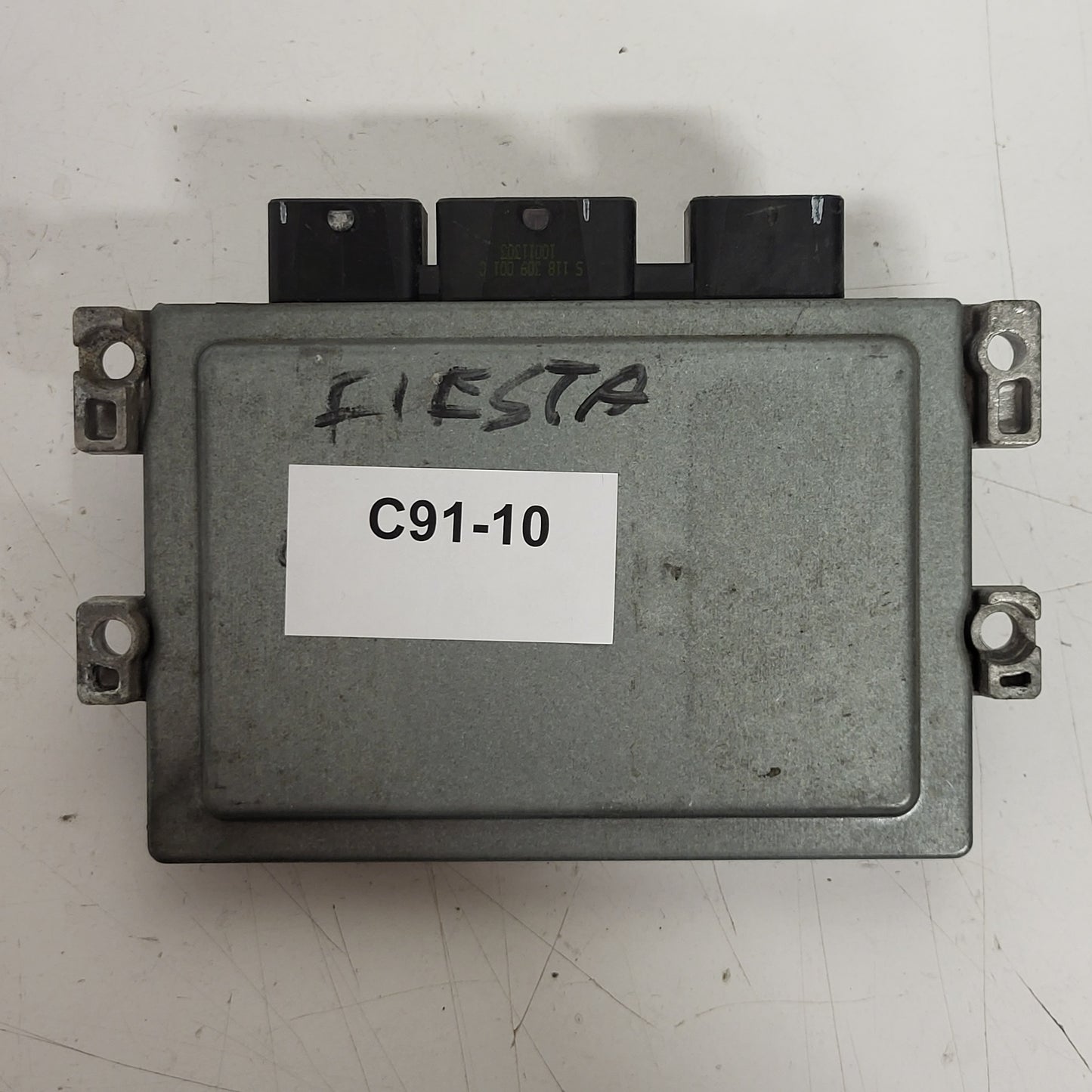 FORD FIESTA ECU / 8V21-12A650-TH / S180047003 / S180047003H / EMS2102 0TAH J38AC