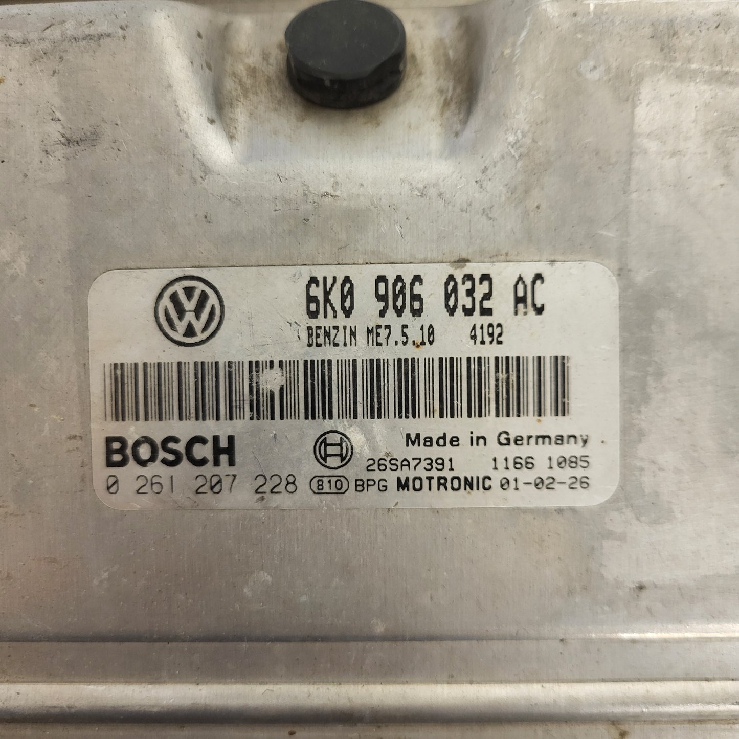 SEAT IBIZA ECU / 6K0906032AC / 0261207228 / ME7.5.10 / BOSCH