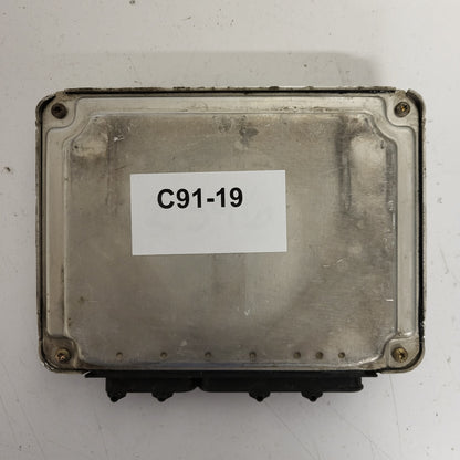 SEAT IBIZA ECU / 6K0906032AC / 0261207228 / ME7.5.10 / BOSCH