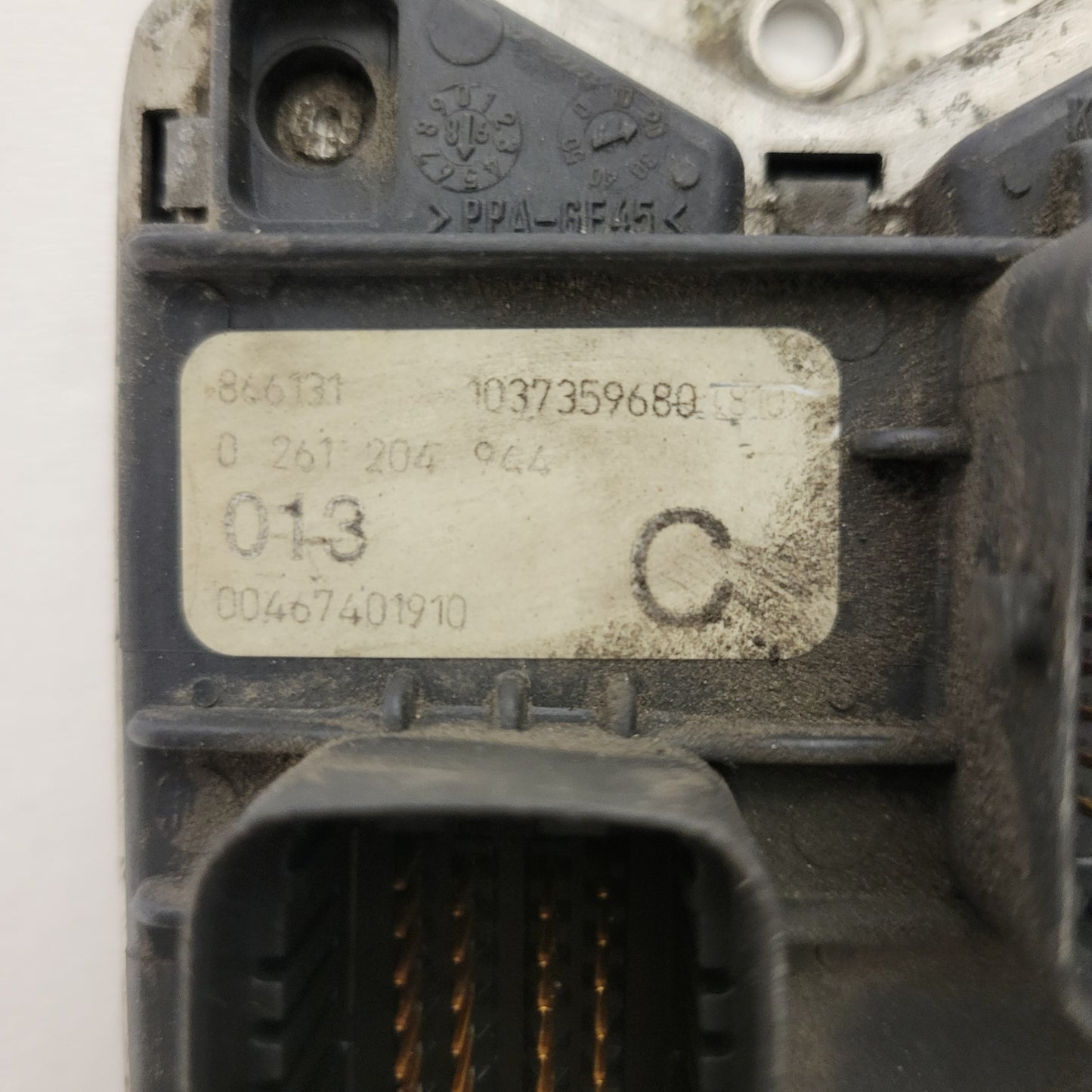 ALFA 145 146 ECU / 0261204944 / 00467401910 / BOSCH